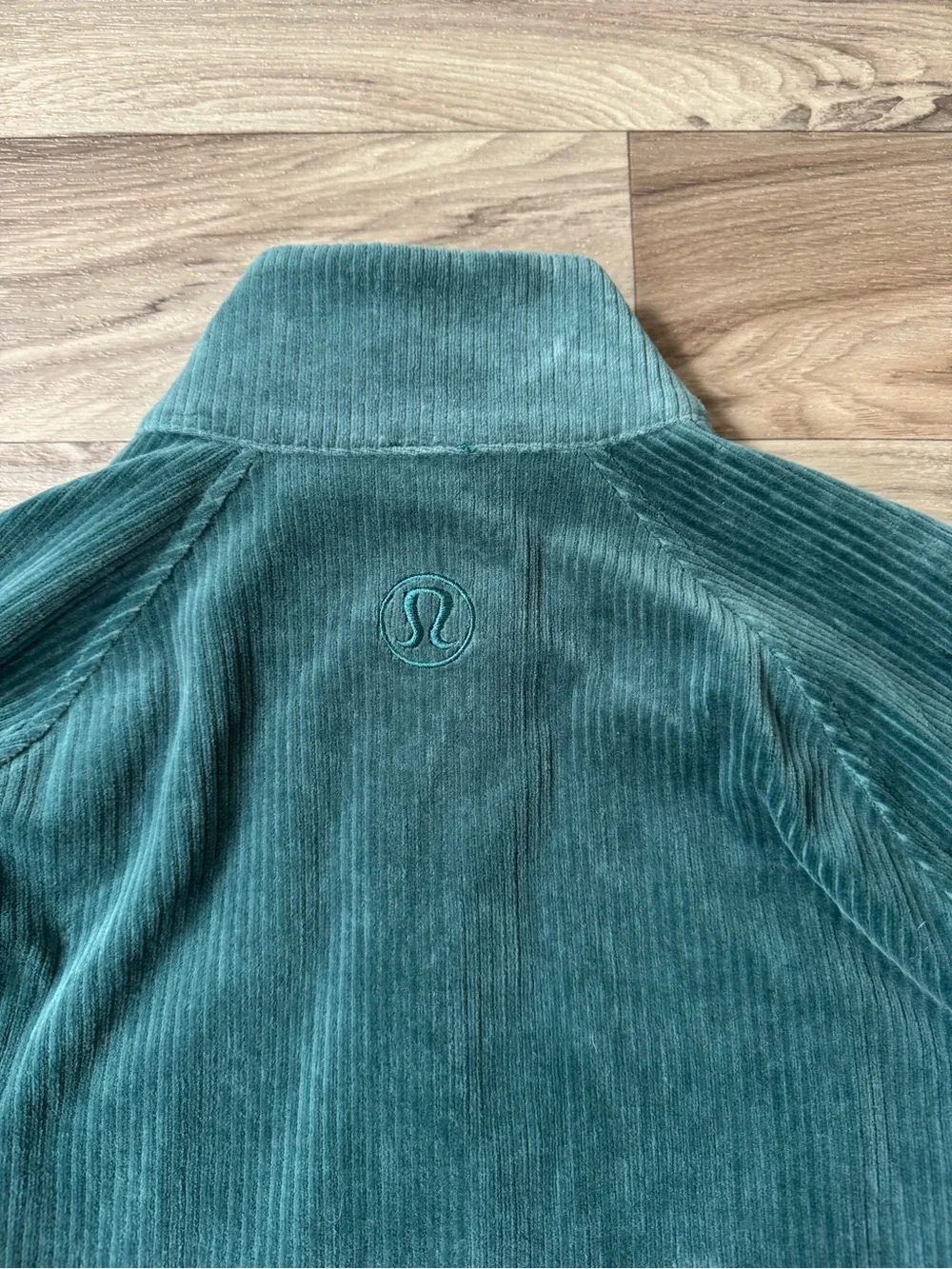 Lululemon Women's Scuba Track Jacket in Velvet Cord Storm Teal Size 8